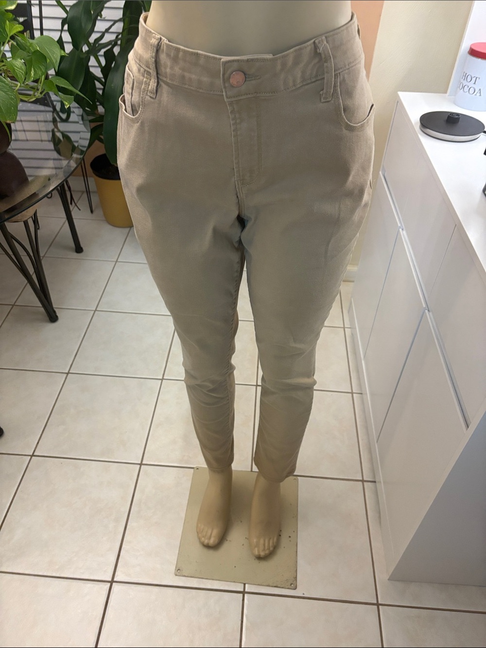 Old Navy Slim Ankle Jeans in Beige